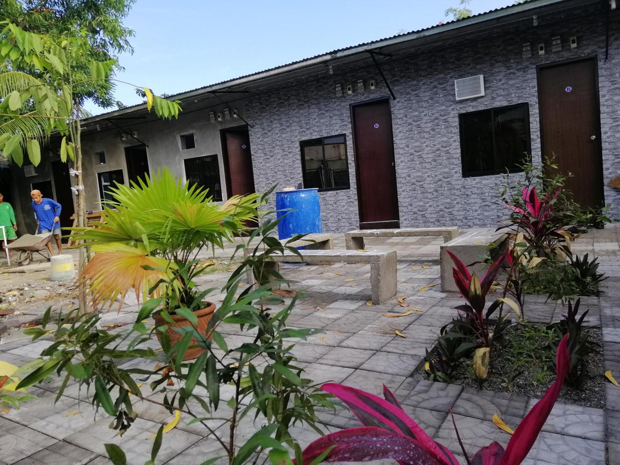 Katrina'S Dorm Hostel Tarlac City Exterior photo