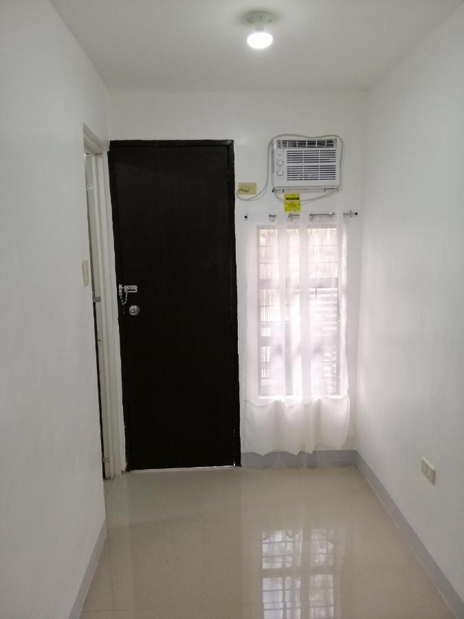 Katrina'S Dorm Hostel Tarlac City Exterior photo